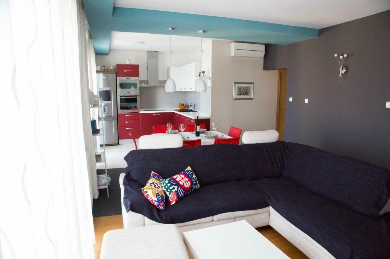 Апартаменты Apartman Matea Малинска Экстерьер фото